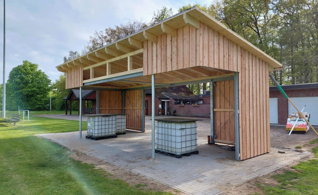 Image - Wetterschutzhütte am Sportplatz Remsede